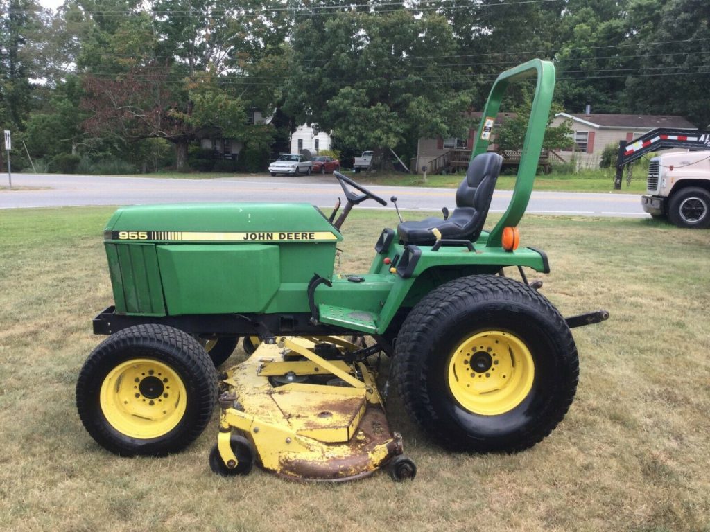 John Deere 955 4X4 Mower Tractor with Only 1425 Hours