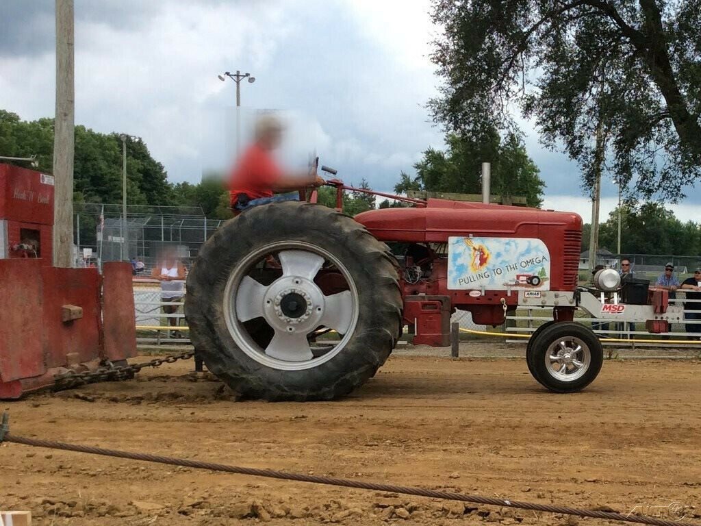 1951 Farmall M Pulling