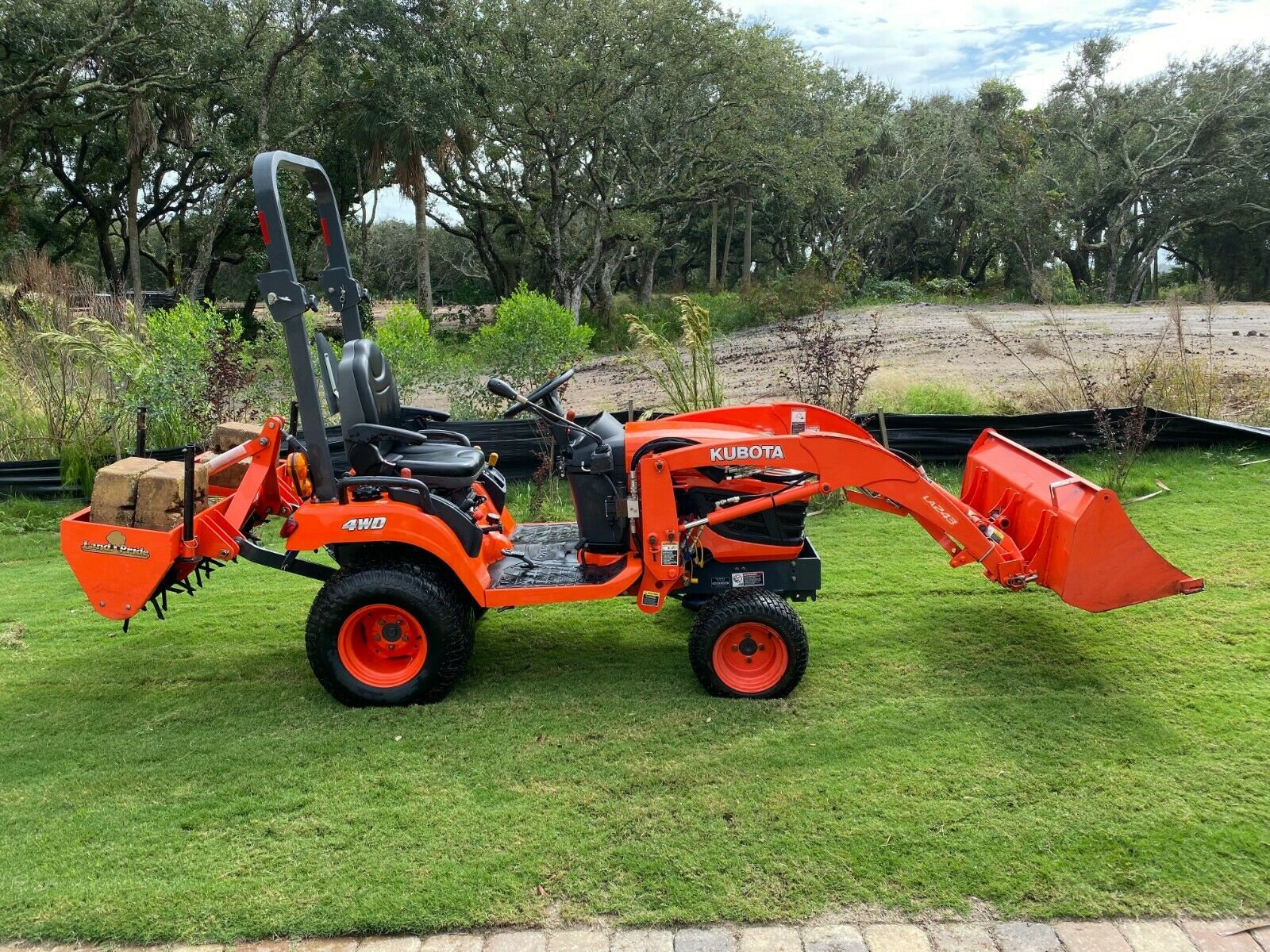 Kubota BX2370, 4wd, 3rd - Used Tractors For Sale.