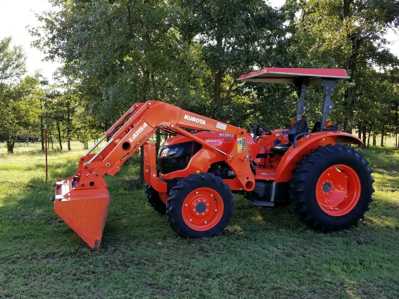 Kubota M5660 4x4 loader - Used Tractors For Sale